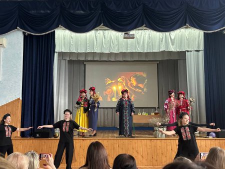 Берегиня об’єднує серця: до Дня рівності в сім’ї та Дня вранішнього співу Берегиня об’єднує серця: до Дня рівності в сім’ї та Дня вранішнього співу