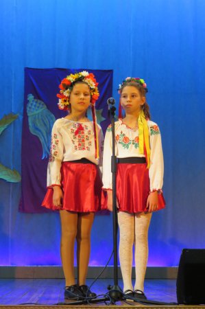 «Мов чудовий дивоцвіт, горить слава давніх літ» «Мов чудовий дивоцвіт, горить слава давніх літ»