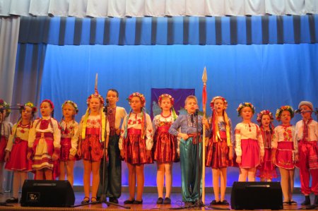 «Мов чудовий дивоцвіт, горить слава давніх літ» «Мов чудовий дивоцвіт, горить слава давніх літ»