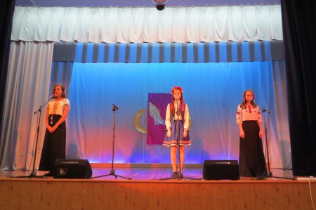 «Мов чудовий дивоцвіт, горить слава давніх літ» «Мов чудовий дивоцвіт, горить слава давніх літ»